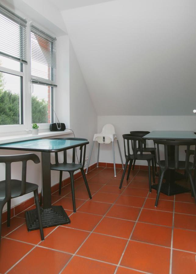 Gaestehaus Vigliarolo Gewerblich Jedes Zimmer Eigenes Bad Gemeinschaftskueche Elmshorn Exteriör bild