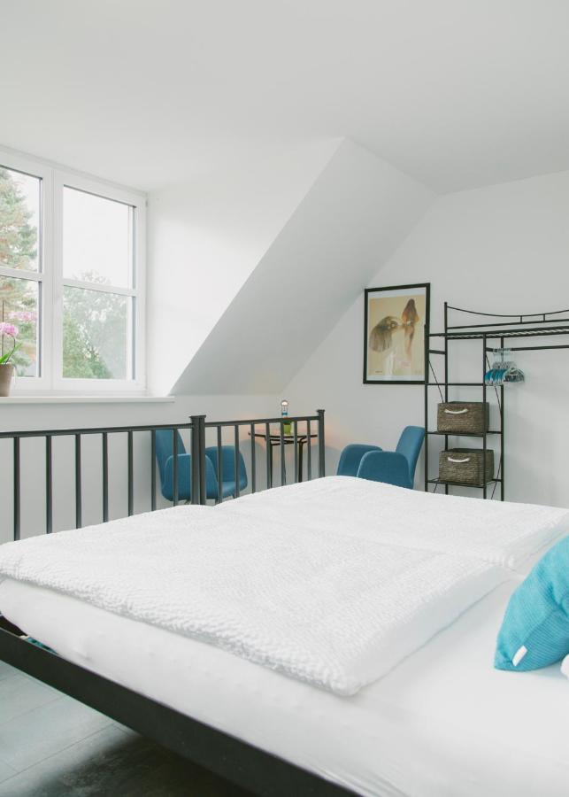 Gaestehaus Vigliarolo Gewerblich Jedes Zimmer Eigenes Bad Gemeinschaftskueche Elmshorn Exteriör bild