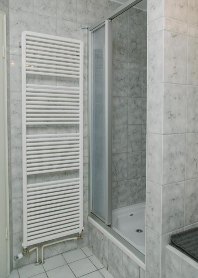 Gaestehaus Vigliarolo Gewerblich Jedes Zimmer Eigenes Bad Gemeinschaftskueche Elmshorn Exteriör bild