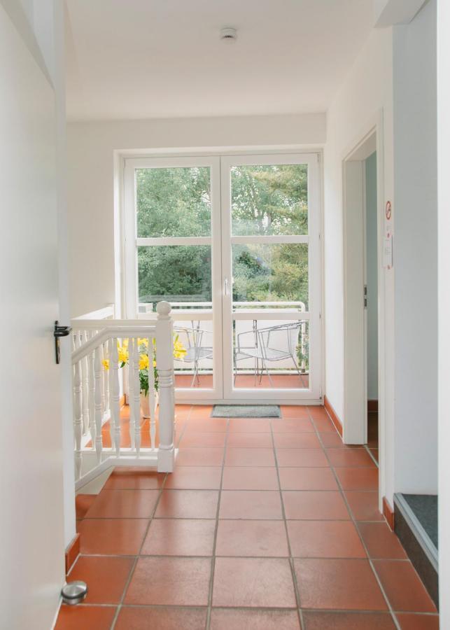 Gaestehaus Vigliarolo Gewerblich Jedes Zimmer Eigenes Bad Gemeinschaftskueche Elmshorn Exteriör bild