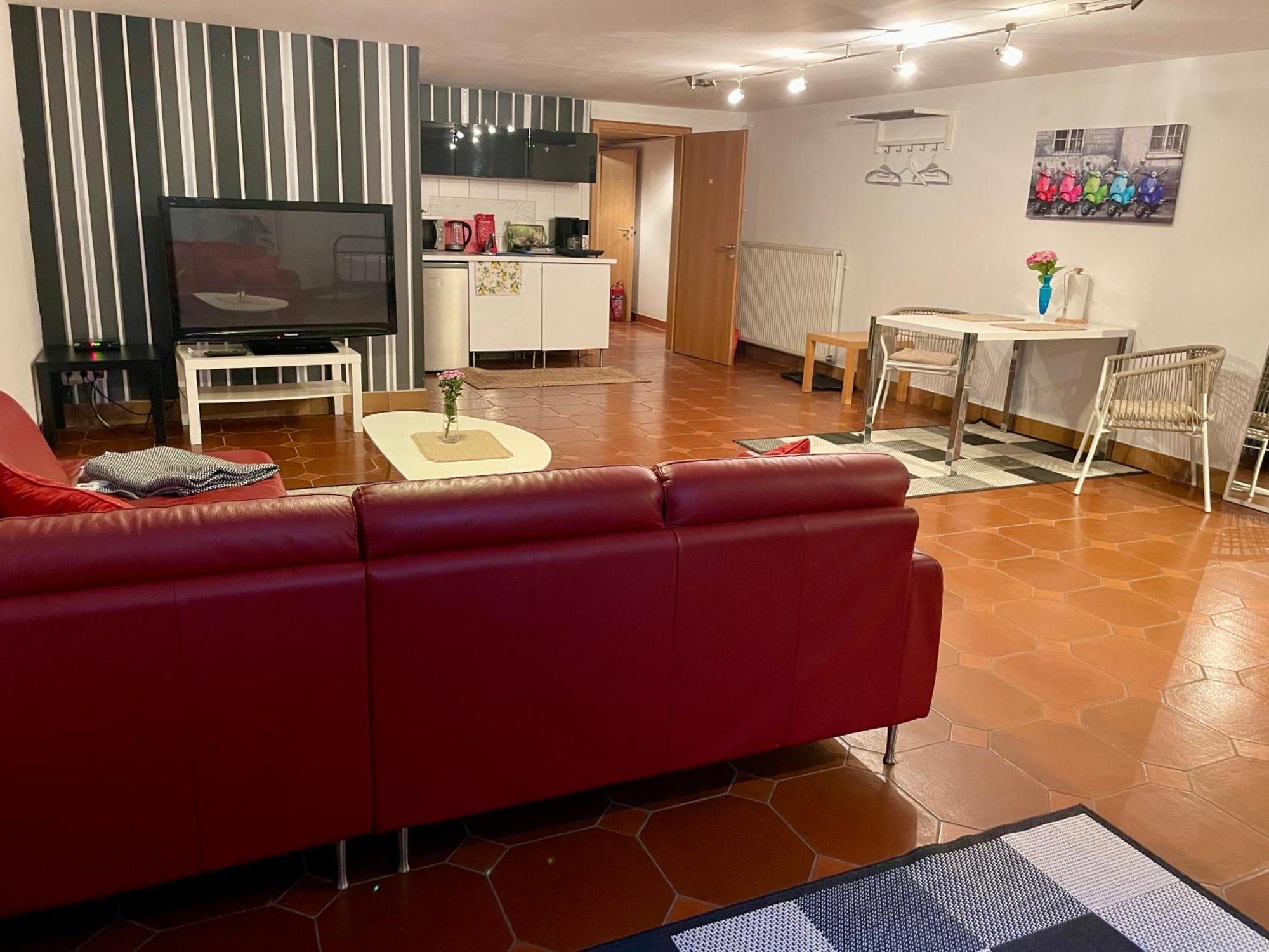 Gaestehaus Vigliarolo Gewerblich Jedes Zimmer Eigenes Bad Gemeinschaftskueche Elmshorn Exteriör bild