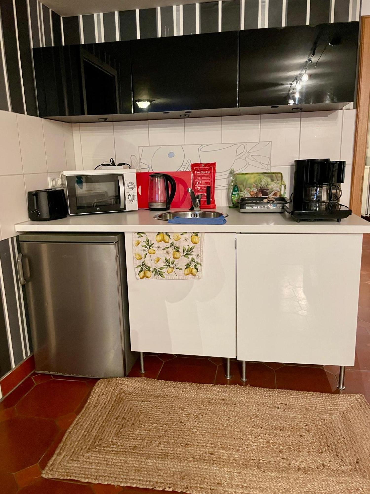 Gaestehaus Vigliarolo Gewerblich Jedes Zimmer Eigenes Bad Gemeinschaftskueche Elmshorn Exteriör bild